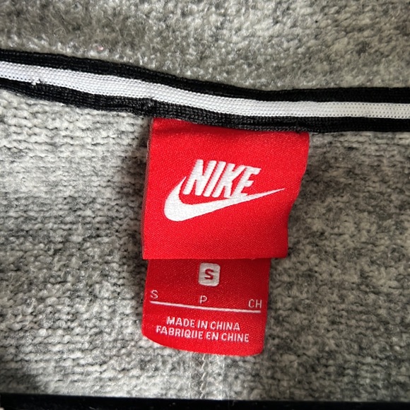Nike Sweater Womens Small Full Zip Sweatshirt black and grey - Picture 3 of 7